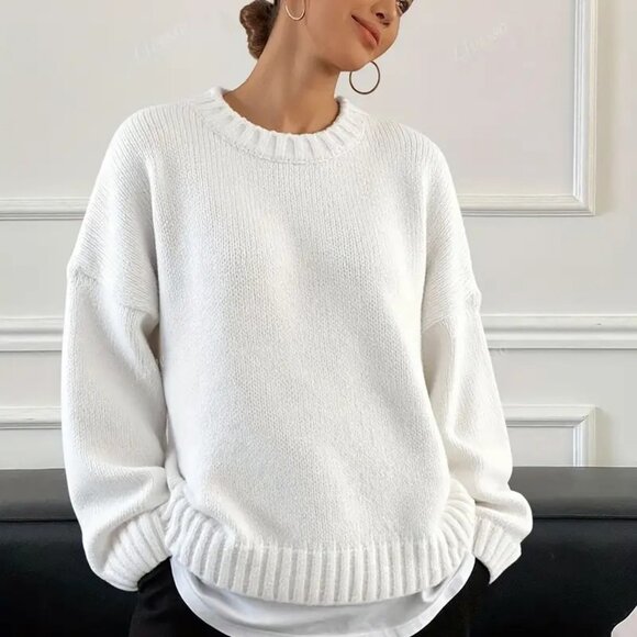 Tops - NWOT Oversized Chenille Pullover Sweatshirt Top